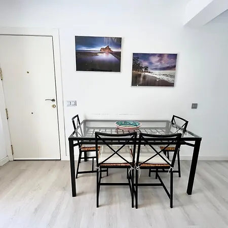 De Playa Reformado Apartamento